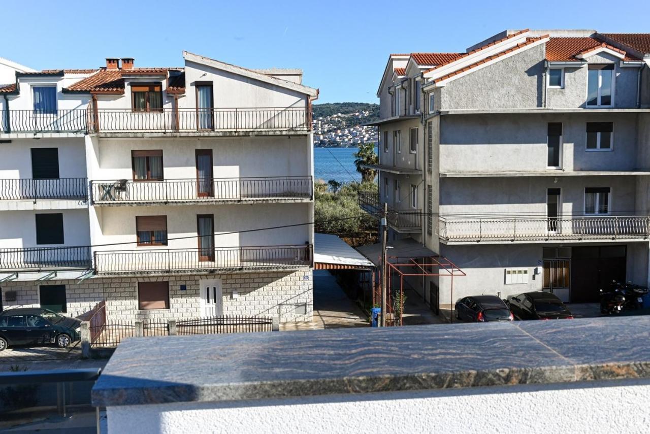 Apartments By The Sea Trogir - 21215 Exterior foto